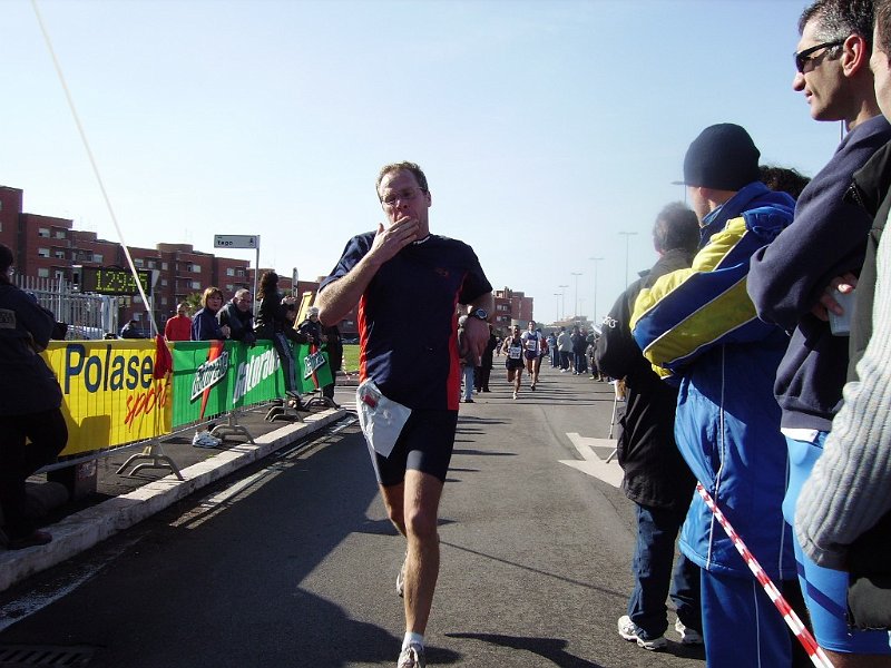 Fiumicino half marathon 2007 80.JPG